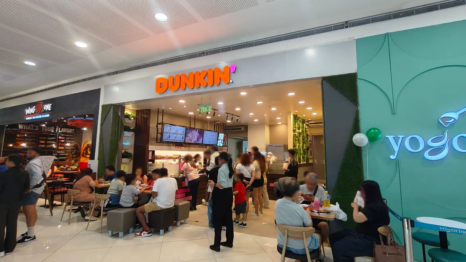 DUNKIN DONUTS in SM Mall of Asia